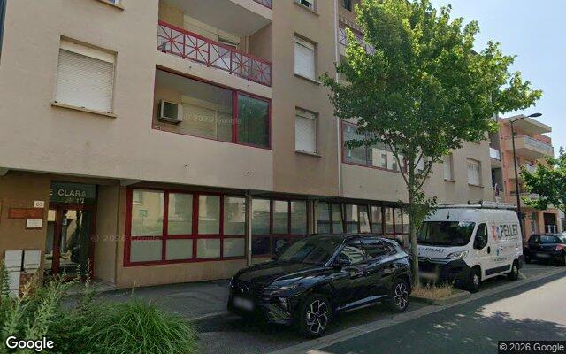 Façade : 63 rue de la République, Décines-Charpieu