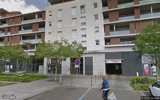Façade : 201 avenue Jean Jaurès, Décines-Charpieu